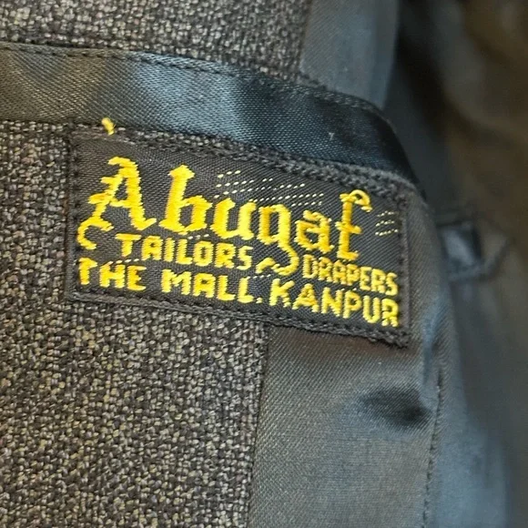 Abugaf TailorsVintage High-Quality Suit Jacket & Vest, Charcoal Gray, 40R
